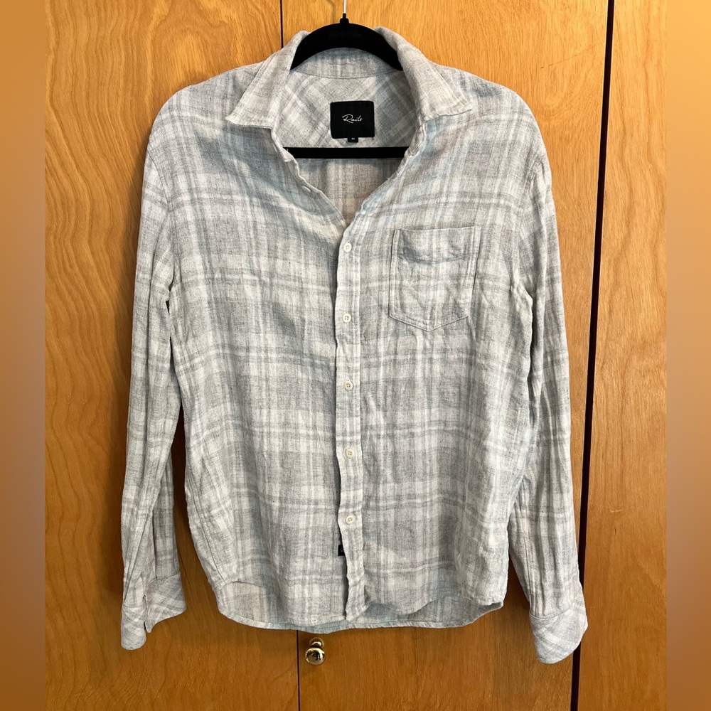 Rails Light Gray Plaid Button-Down Shirt Size Medium
